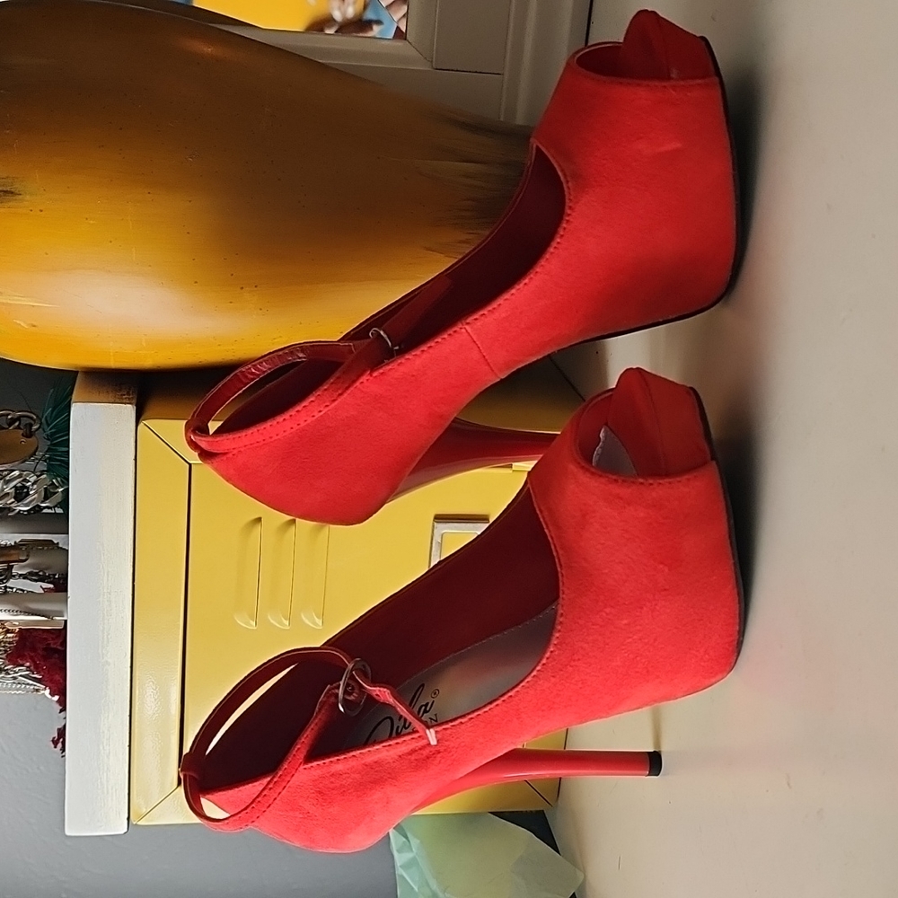 Diba London Red Peeptoe Pumps